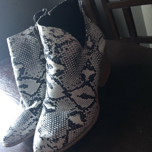 Snake Skin Booties - Picture 2 of 3